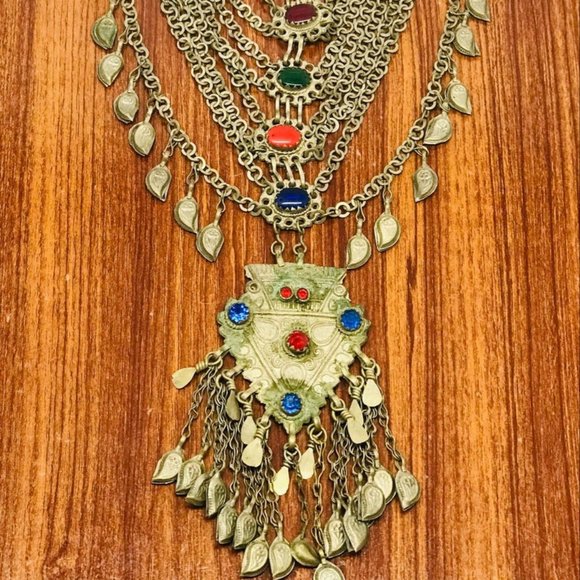 Multilayers Bib Necklace With Dangling Massive Pendant and Multicolor necklace - Picture 2 of 8